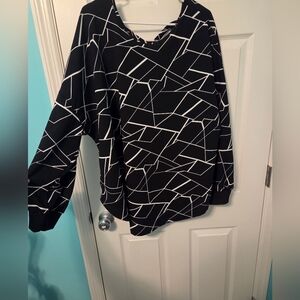 SHEIN Black and White Geometric Sweatshirt